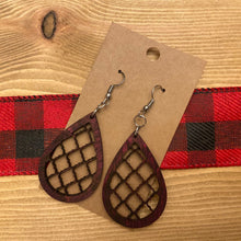 Load image into Gallery viewer, Arabesque Design Wood Earrings