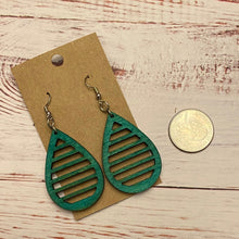 Load image into Gallery viewer, Shutter Teardrop Design Wood Earrings