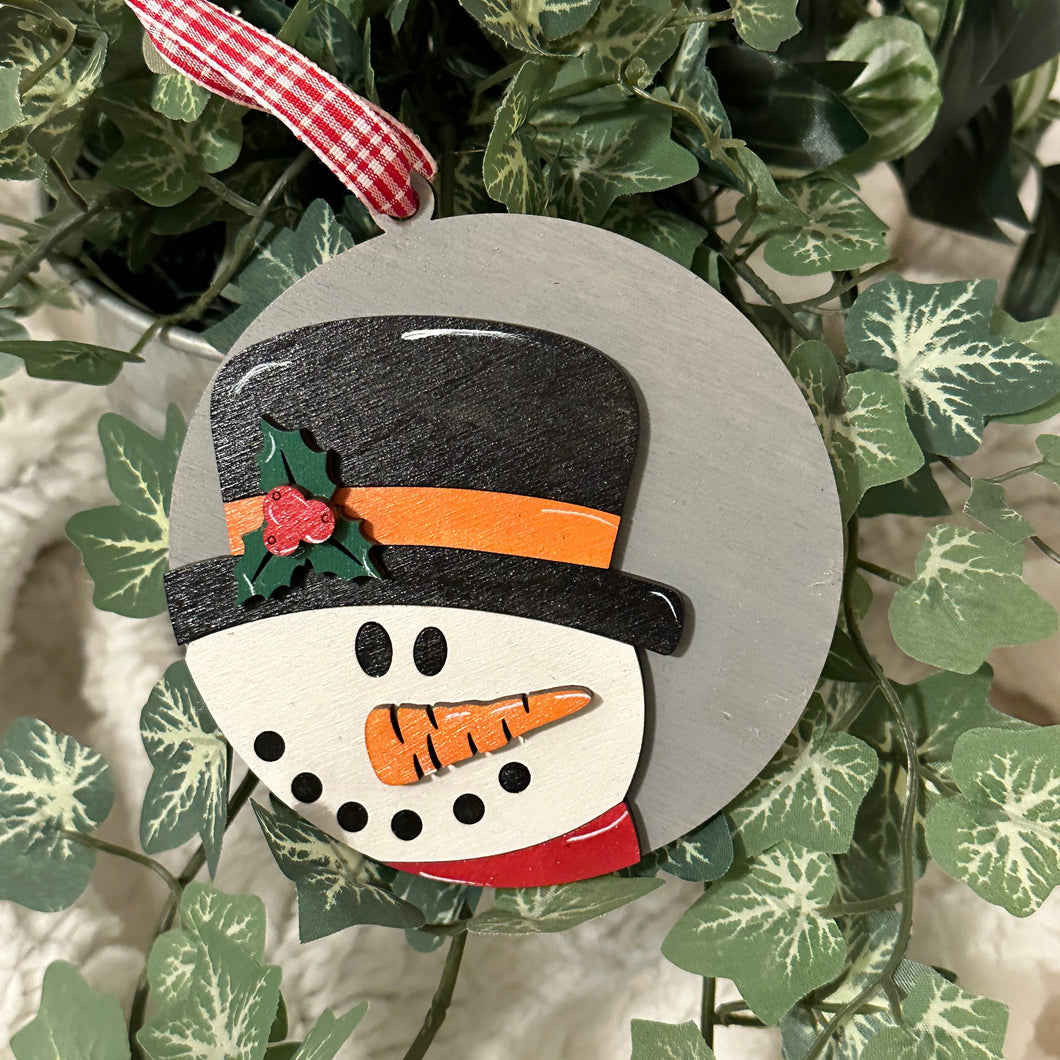 Holiday Head Snowman Ornament - 3D