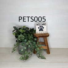 Load image into Gallery viewer, Interchangeable Square Inserts - Pets